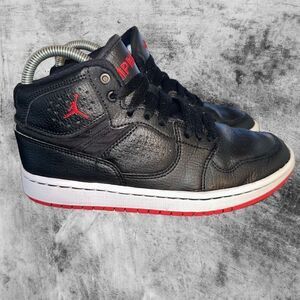 Air Jordan Access GS Youth Size 5Y Shoe Black Gym Red  Basketball Sneakers